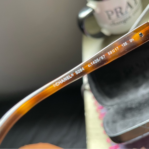 CHANEL SHADES - Picture 3 of 4